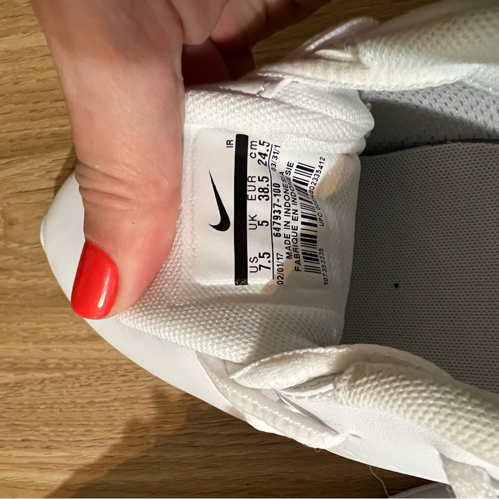 Nike White Sneakers - Picture 5 of 6